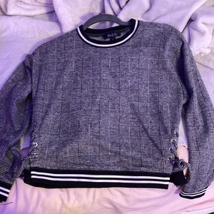 Pull over adjustable length top